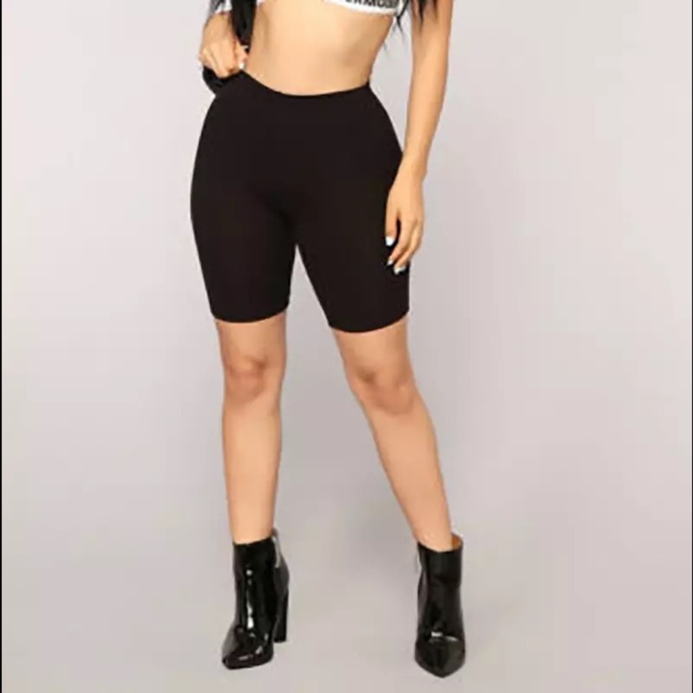 High Waisted Biker Shorts Black